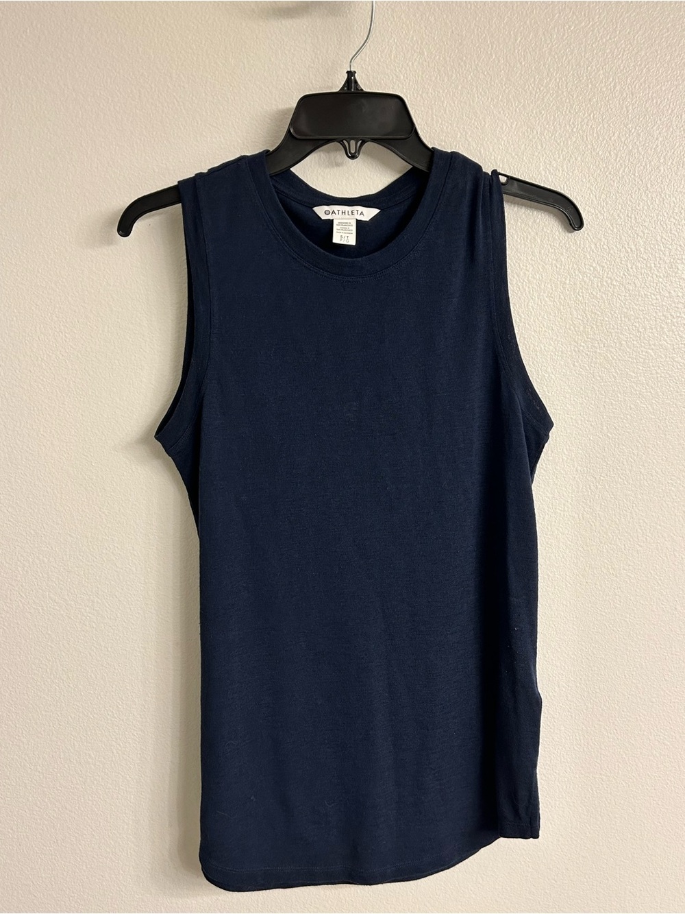 Athleta | Breezy Tank in Navy